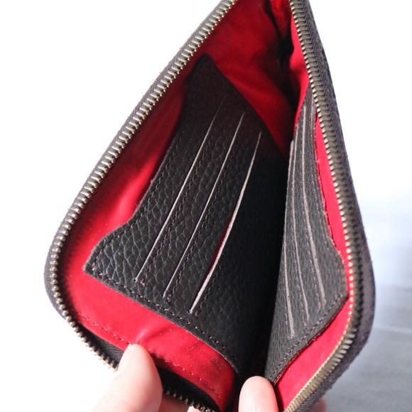 DOONEY & BOURKE 1975 Pebbled Brown Leather Wristlet Wallet Travel Change Purse - Picture 4 of 10